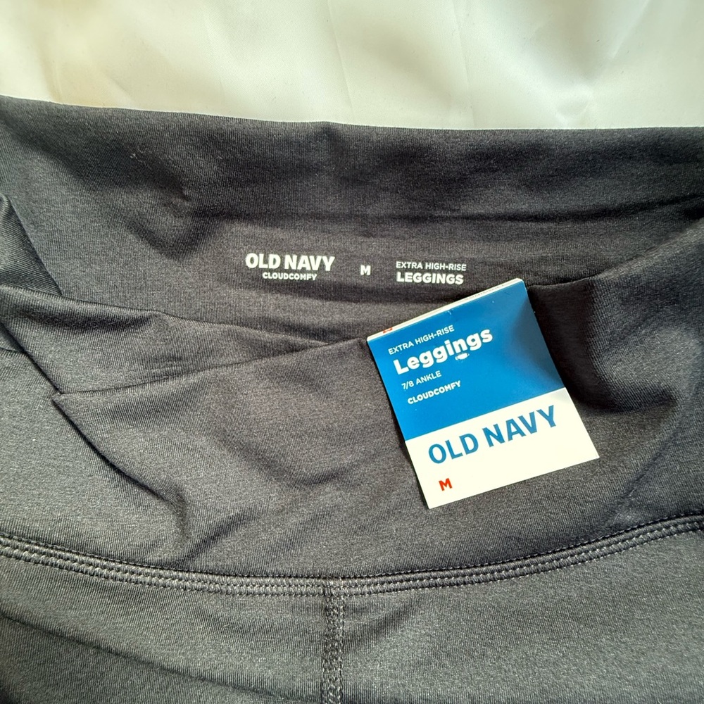 Old Navy Black Leggings and Top Set - Picture 3 of 4